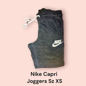 💕5/$18 Nike Gray Joggers XS